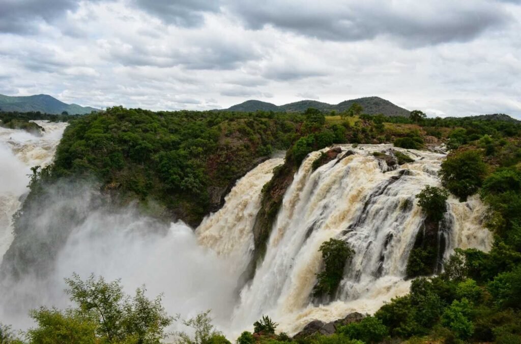 Couple hangout places in Mysore 07 - Shivan Samudra Waterfalls