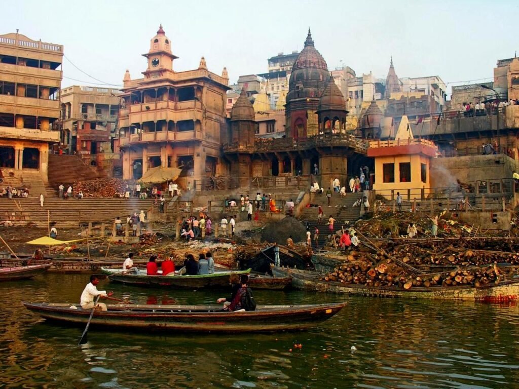 Manikarnika Ghat in Varanasi 01