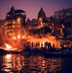 Manikarnika Ghat in Varanasi 03