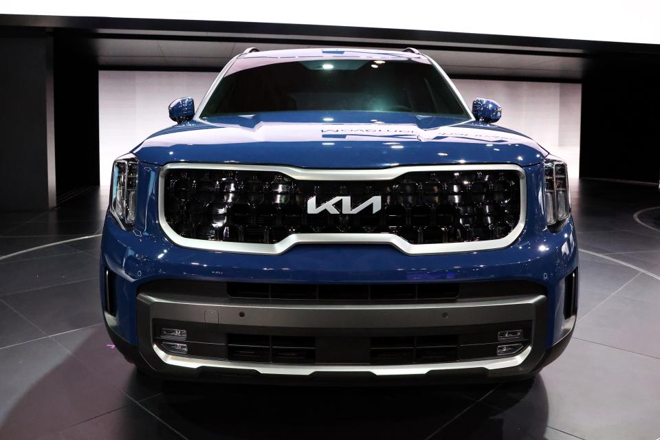 Kia is recalling 462,869 of its 2020-2024 Telluride vehicles and has issued a "park outside" warning for a potential fire risk.