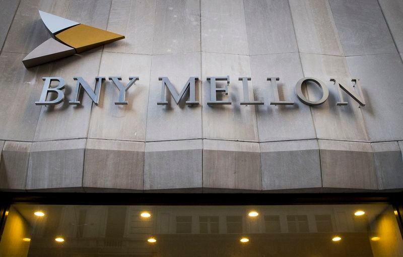 © Reuters. The Bank of New York Mellon Corp. building at 1 Wall St. is seen in New York's financial district March 11, 2015. REUTERS/Brendan McDermid